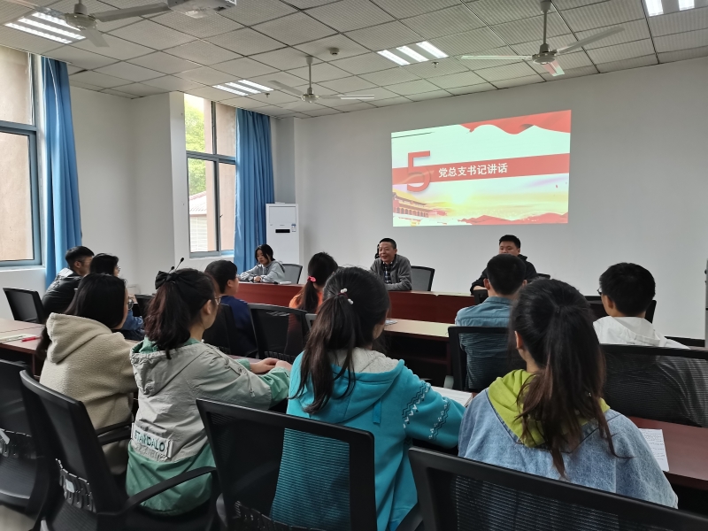 1618296638216096832.jpg 1618296638216096832.jpg