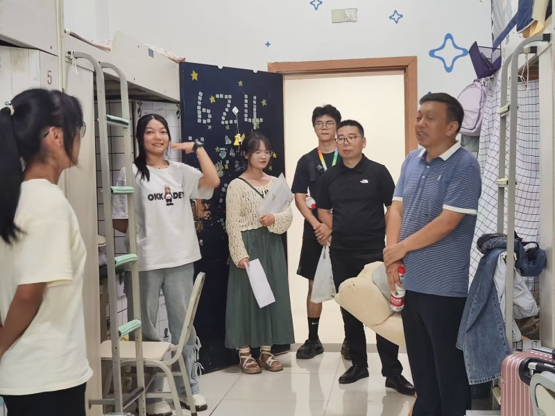 UGXy_1694337052214009399.jpg 1.jpg