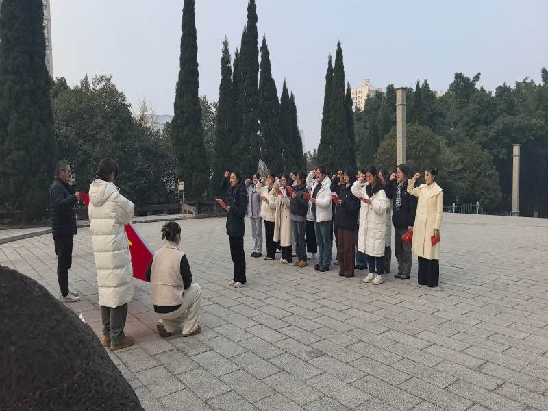 FZxn_1736421523206018746.jpg FZxn_1736421523206018746.jpg