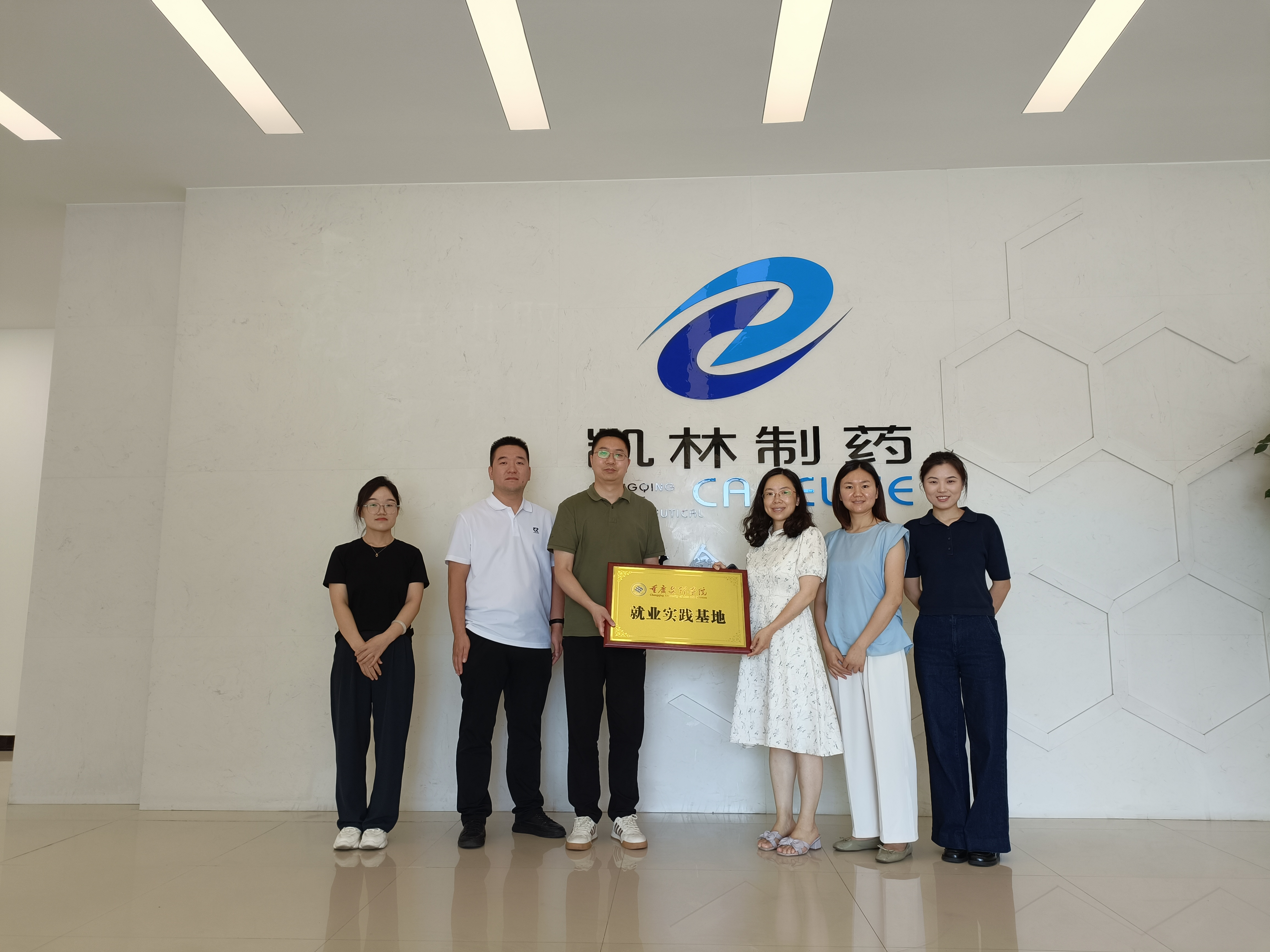 Brqp_1751253620249049606.jpg Brqp_1751253620249049606.jpg