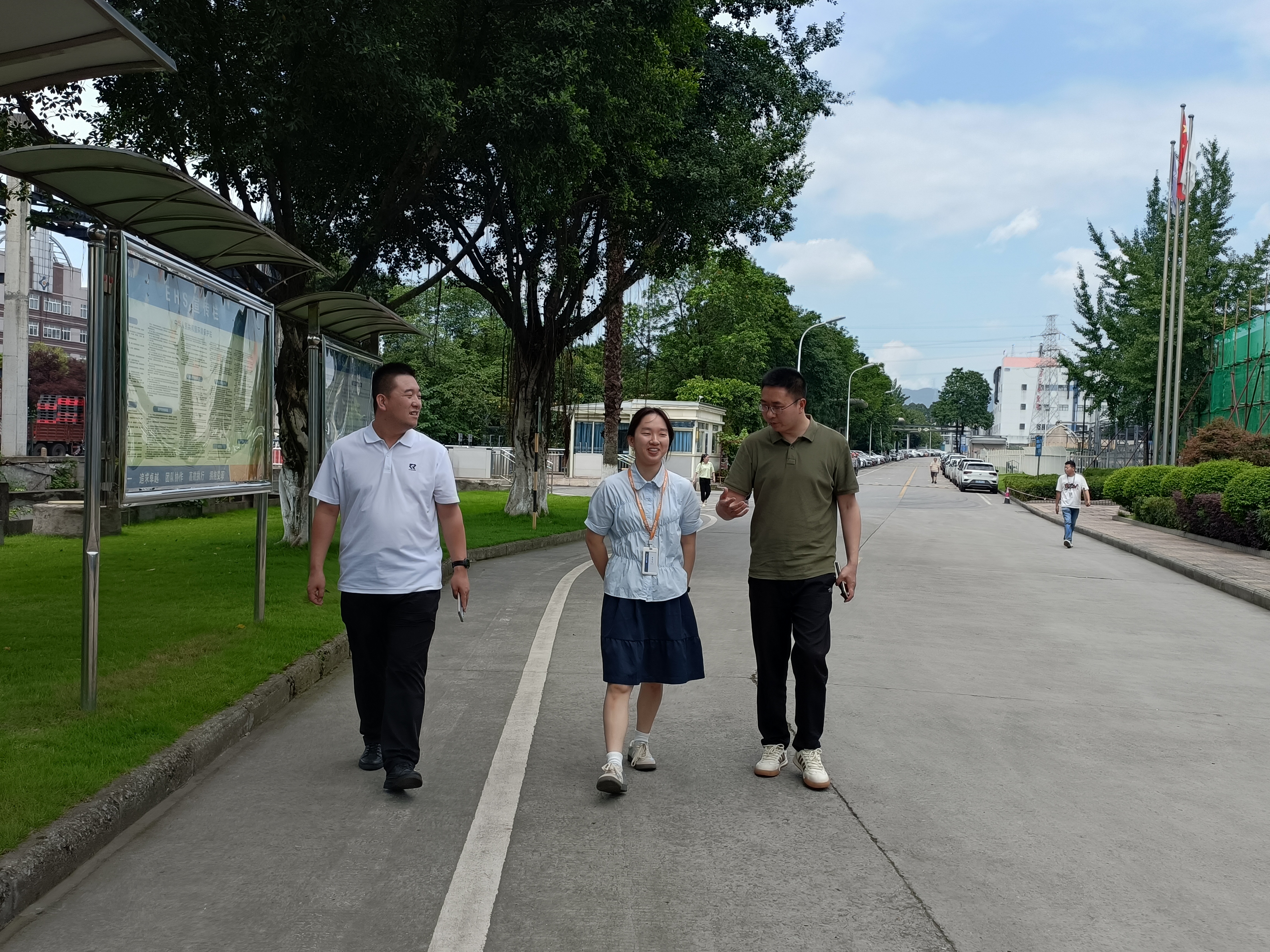 qCey_1751253682073061051.jpg qCey_1751253682073061051.jpg